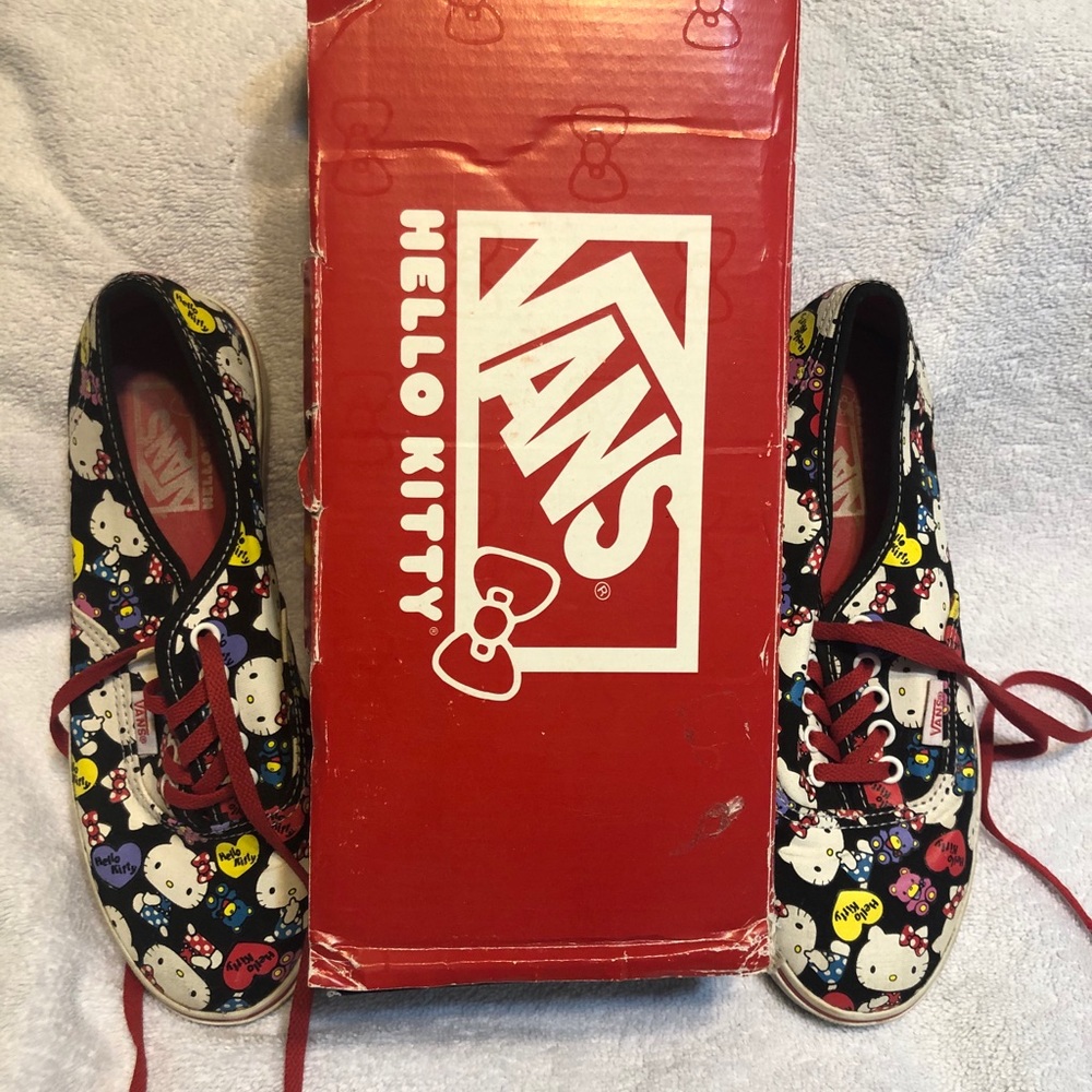 Hello Kitty Vans - image 4